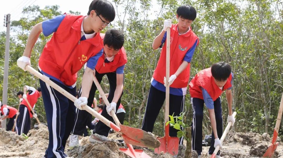 “植”此青绿 童心守护|深汕青少年“向绿而行”