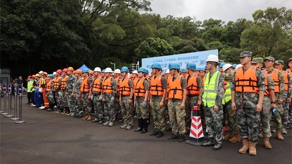 罗湖开展三防应急“双盲”演练暨装备技能比武活动