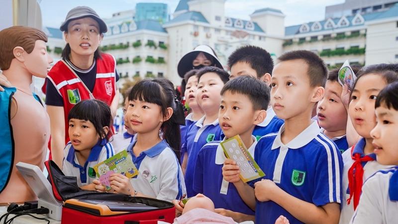 龙岗创新健康科普 全民健康素养宣传月惠及超万人次