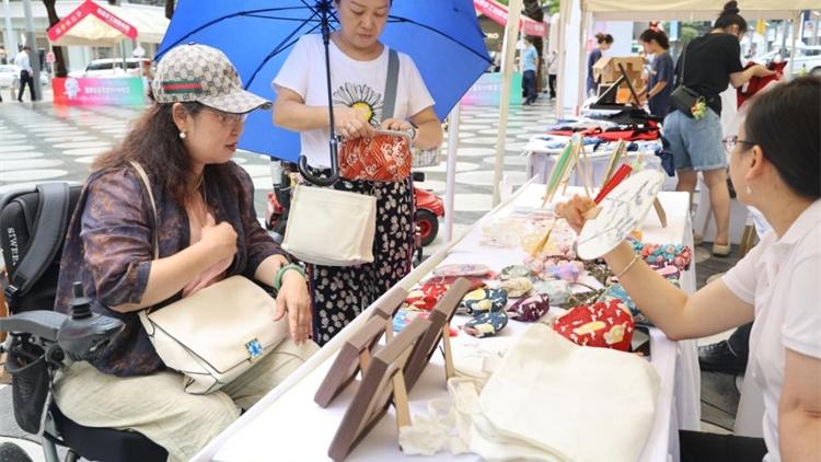 福田无障碍City Walk+非遗市集助力残友畅享城市生活