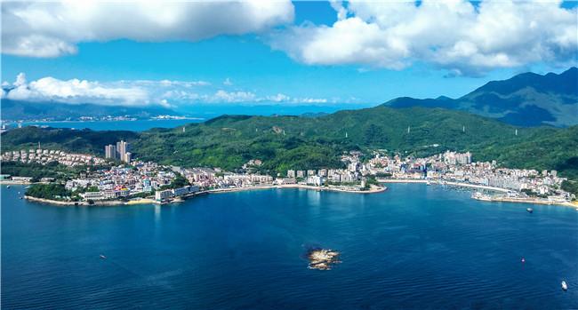 大鹏新区统战社建局开展“七一”主题党日活动