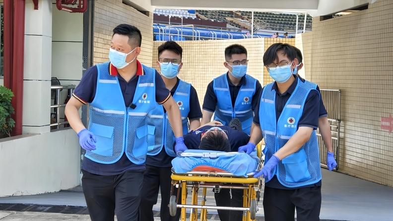 赛场上的隐形守护者：龙岗打造全时段赛事医疗保障战线