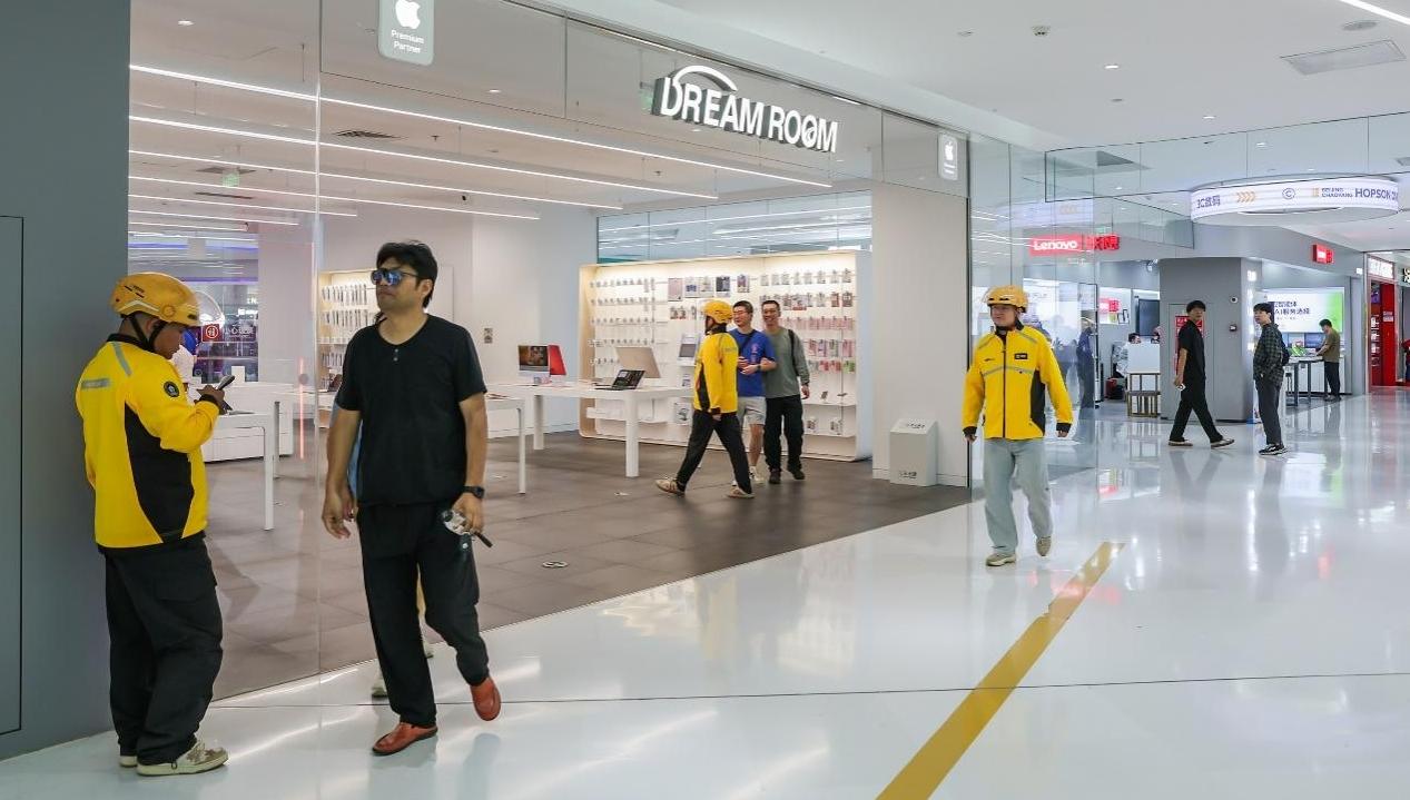 美团闪购开售现货iPhone 17，深圳消费者首次可用国补闪购