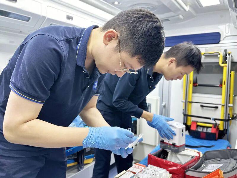 应对“桦加沙”深圳急救中心亮实招：24小时值守+专属涉水救护车保救援