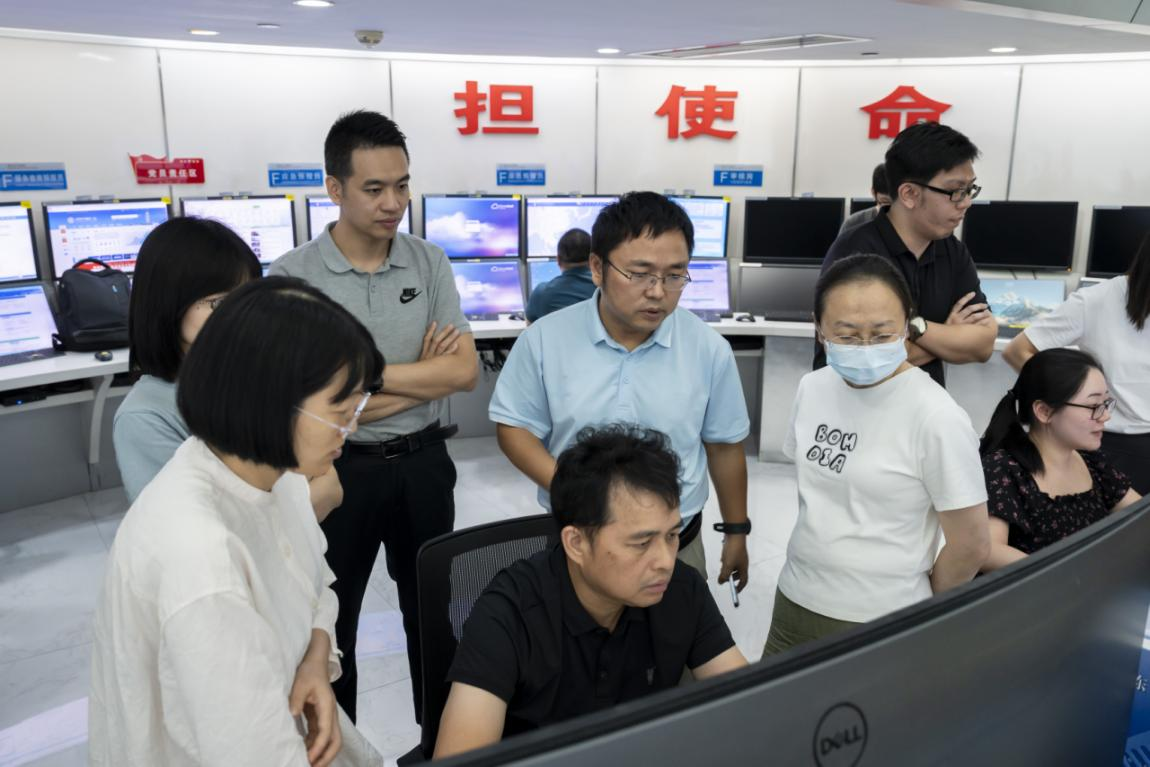 深圳气象力量助力 筑牢抗击超强台风“桦加沙”全民防线