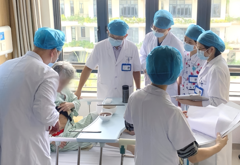 十年8次复发，深圳老板一边“打怪”抗癌，一边把产值干到翻三倍