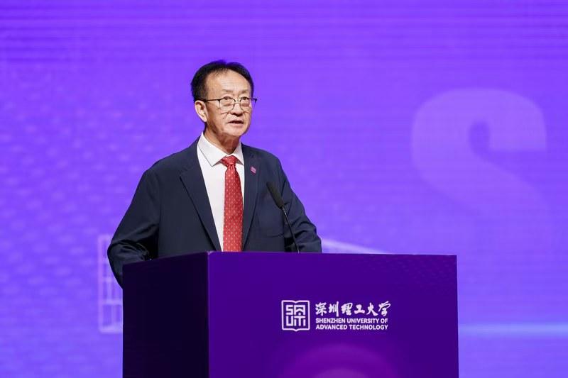 深圳理工大学校长樊建平寄语新生：既要有大智，更要有大勇