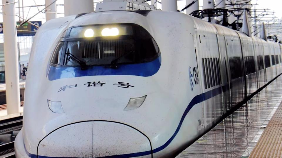 10月20日起，铁路推出积分优惠政策：常旅客累积积分可抵扣购票款