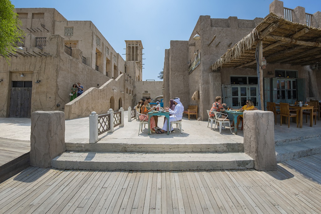 Al Fanar.jpg Al Fanar.jpg