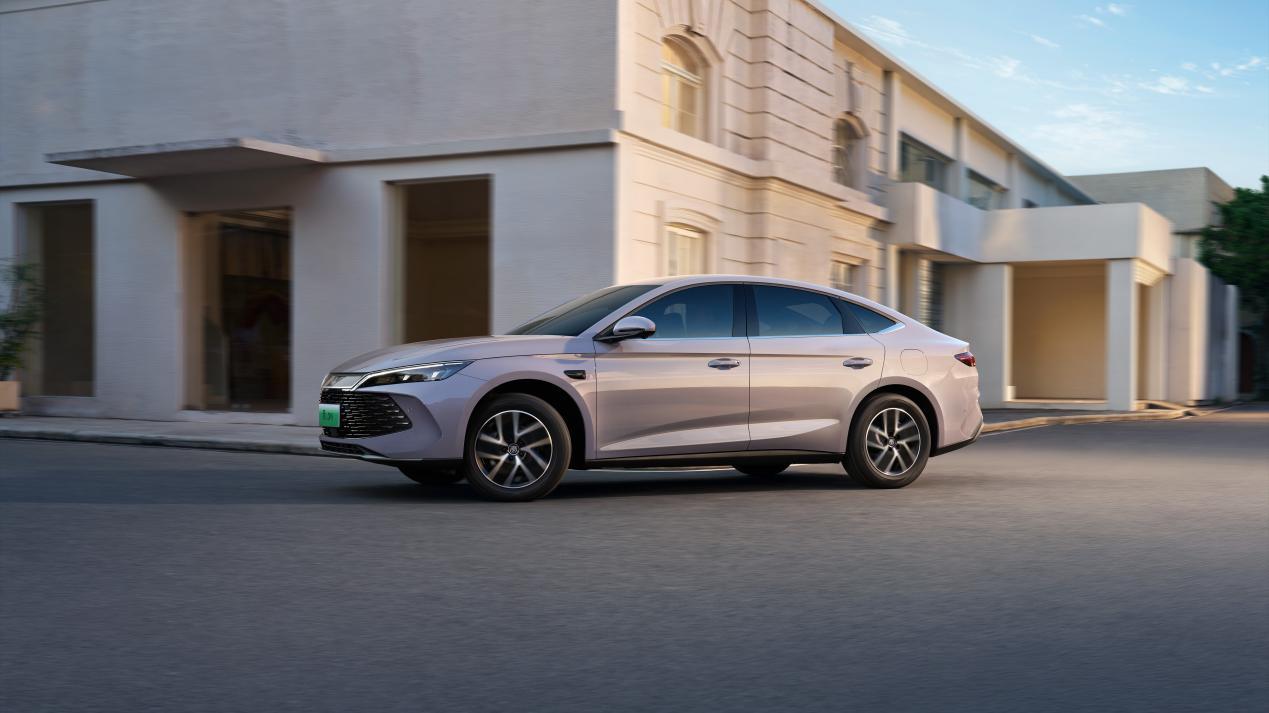 日常用纯电、长途一箱油，2026款秦L DM-i上市