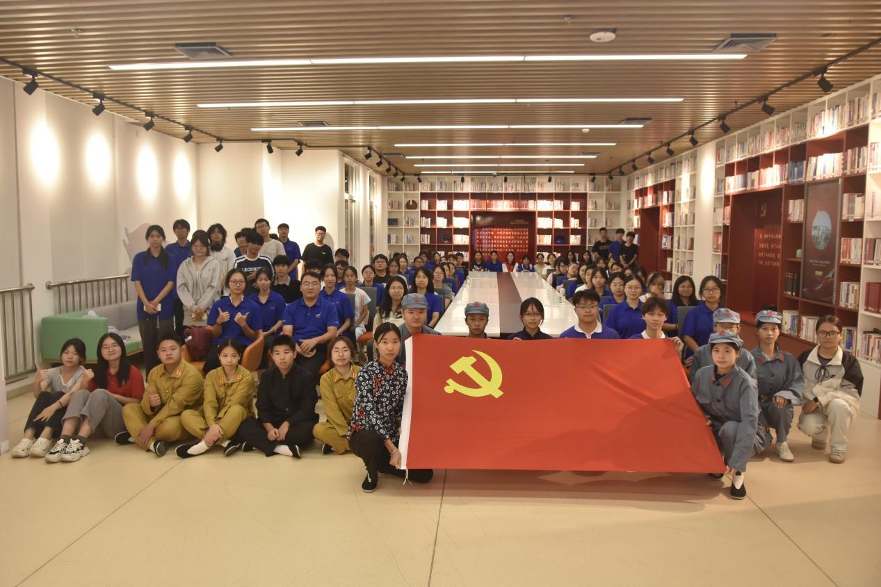 深职大原创舞台剧《东江魂》启动新一轮巡演