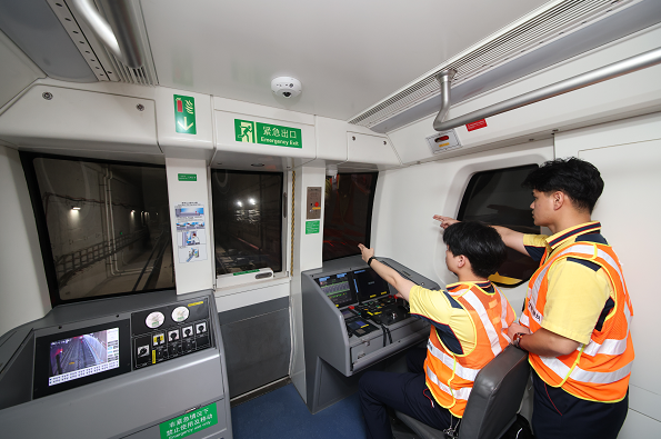 深圳地铁13号线二期新进展：上屋站至凤凰城站区间热滑试验完成