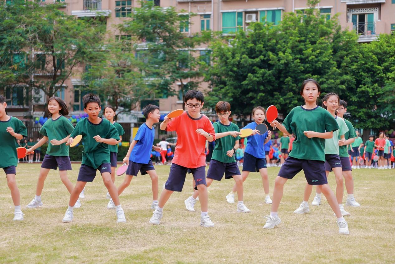 活力校园｜比出风采，超越自我！方方乐趣中英文学校秋季运动会开幕式直击