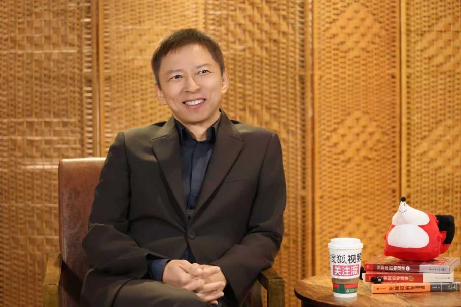 张朝阳：搜狐仍专注于传统的消费者互联网 其中关注流社交是重点产品