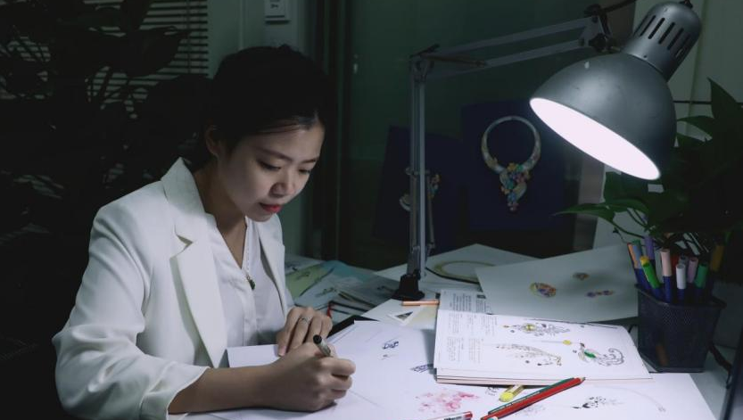 深圳“技客”故事｜许泽燕：热爱非遗的珠宝设计师 让嵌瓷飞入寻常百姓家