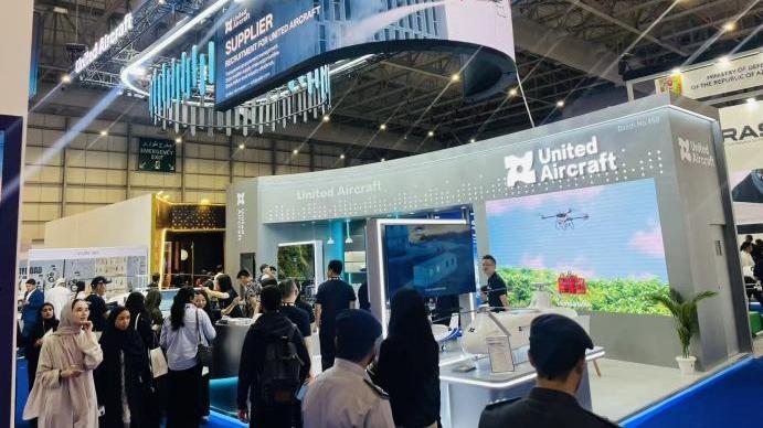 联合飞机全谱系无人机亮相迪拜航展，助力中东地区正式落地无人机送餐服务