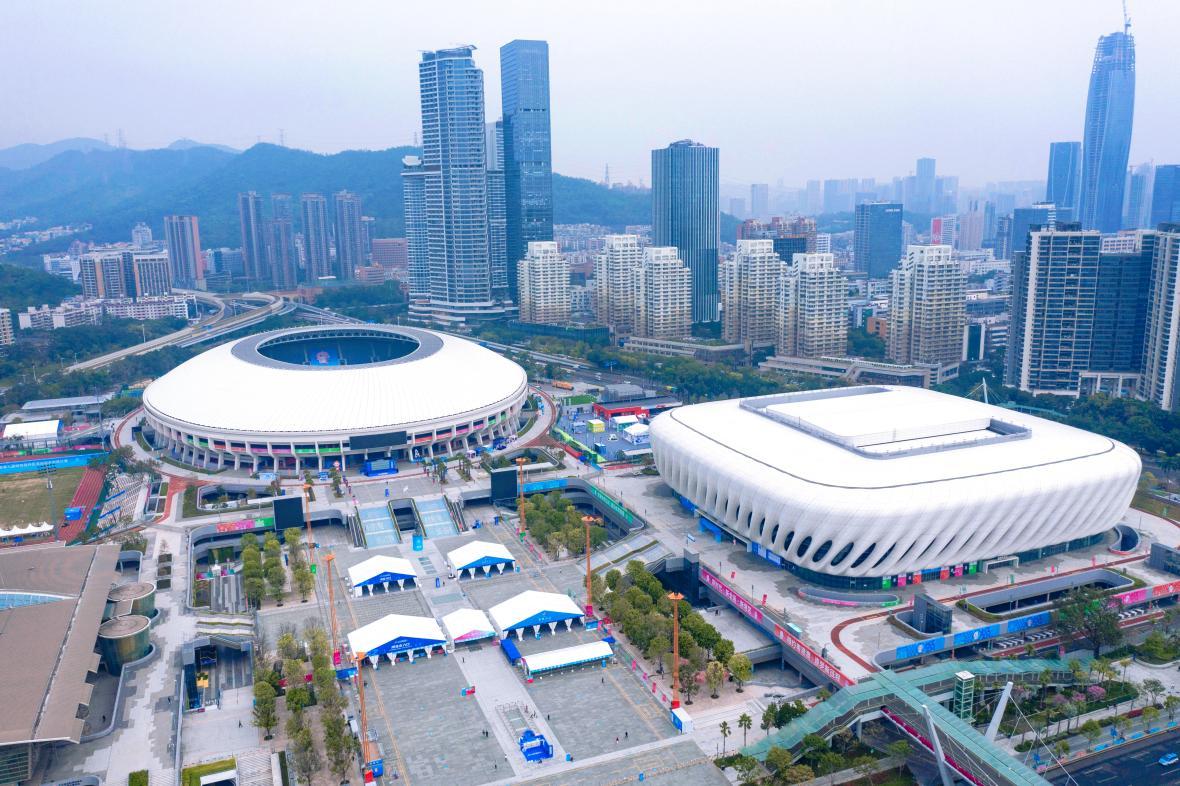 2025深马博览会开幕 快去解锁“我的新主场”