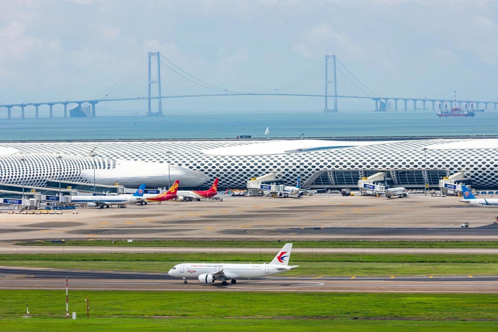 提前近一个月！深圳机场2025年旅客吞吐量已超去年总量