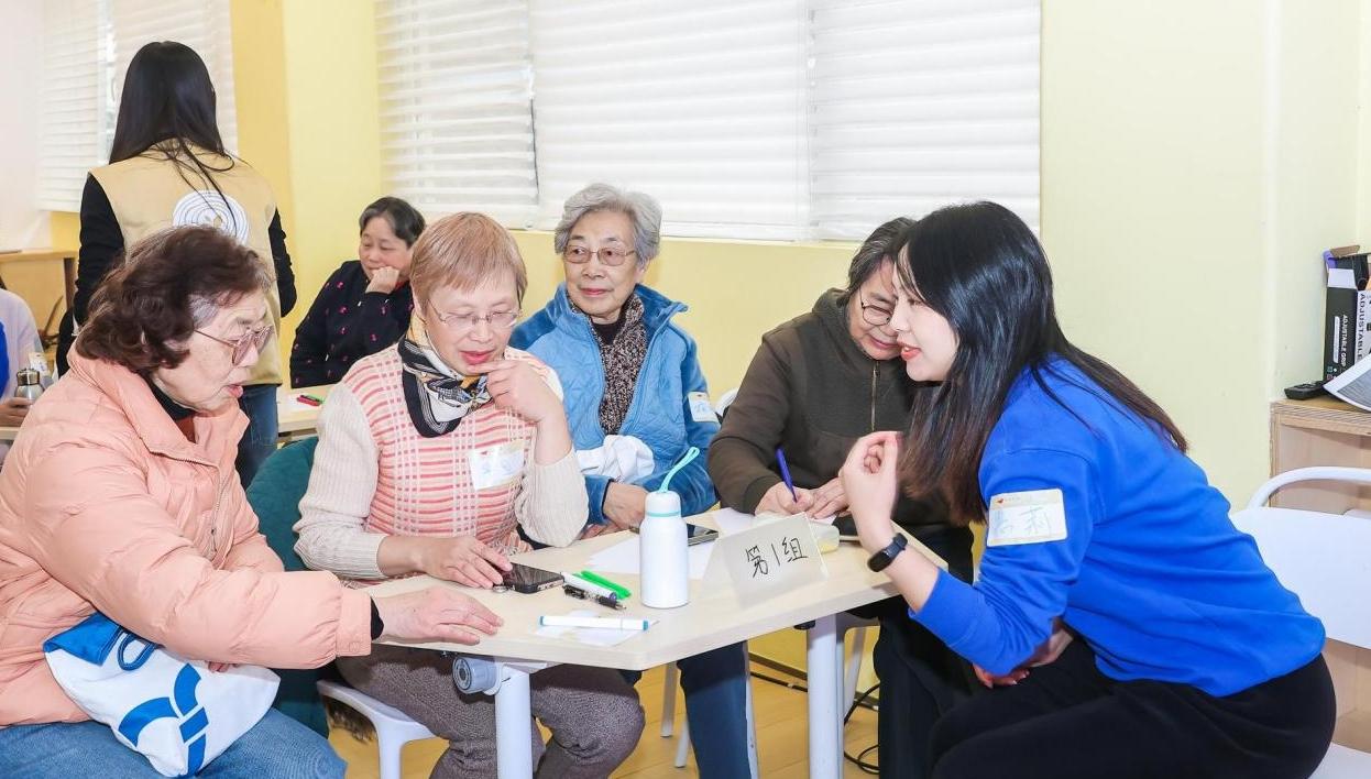 万益蓝助力银发群体跨越数字鸿沟关注肠道健康