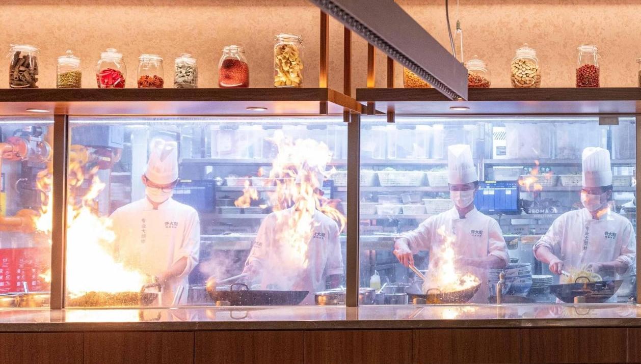 消费观察 | 烟火气回归餐桌  现炒重构信任体系