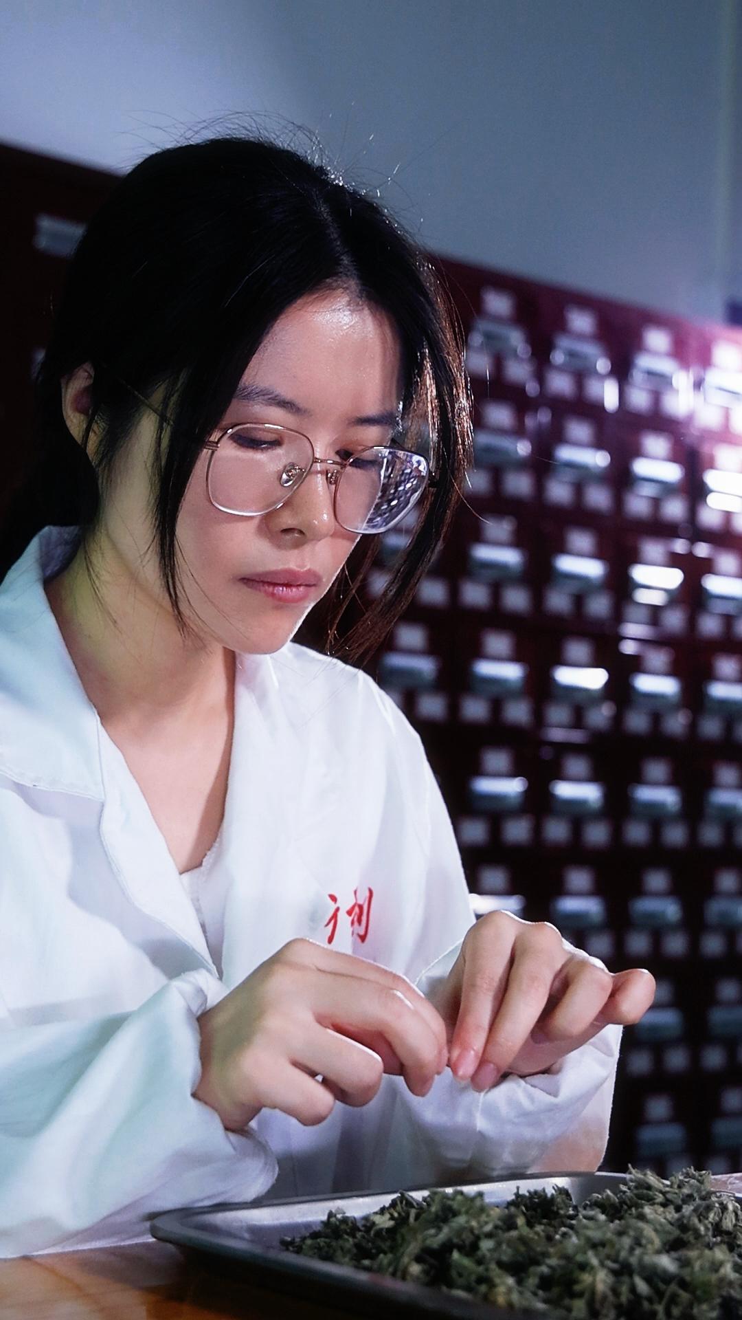 最美手艺人|李婷婷：沉淀方知艾香远