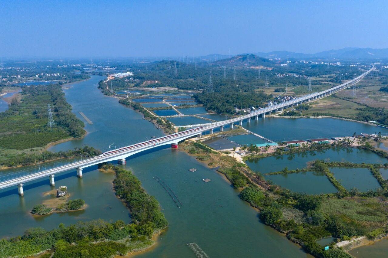 广州至湛江高铁12月22日建成通车