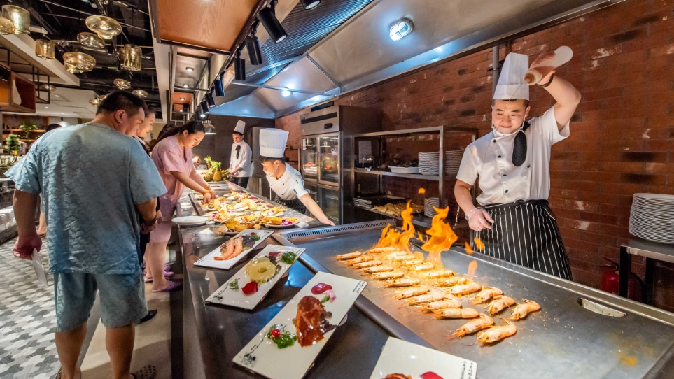 跨年新发型、“开运版”美甲美睫需求暴涨 美团美发团购搜索量同比增长翻倍