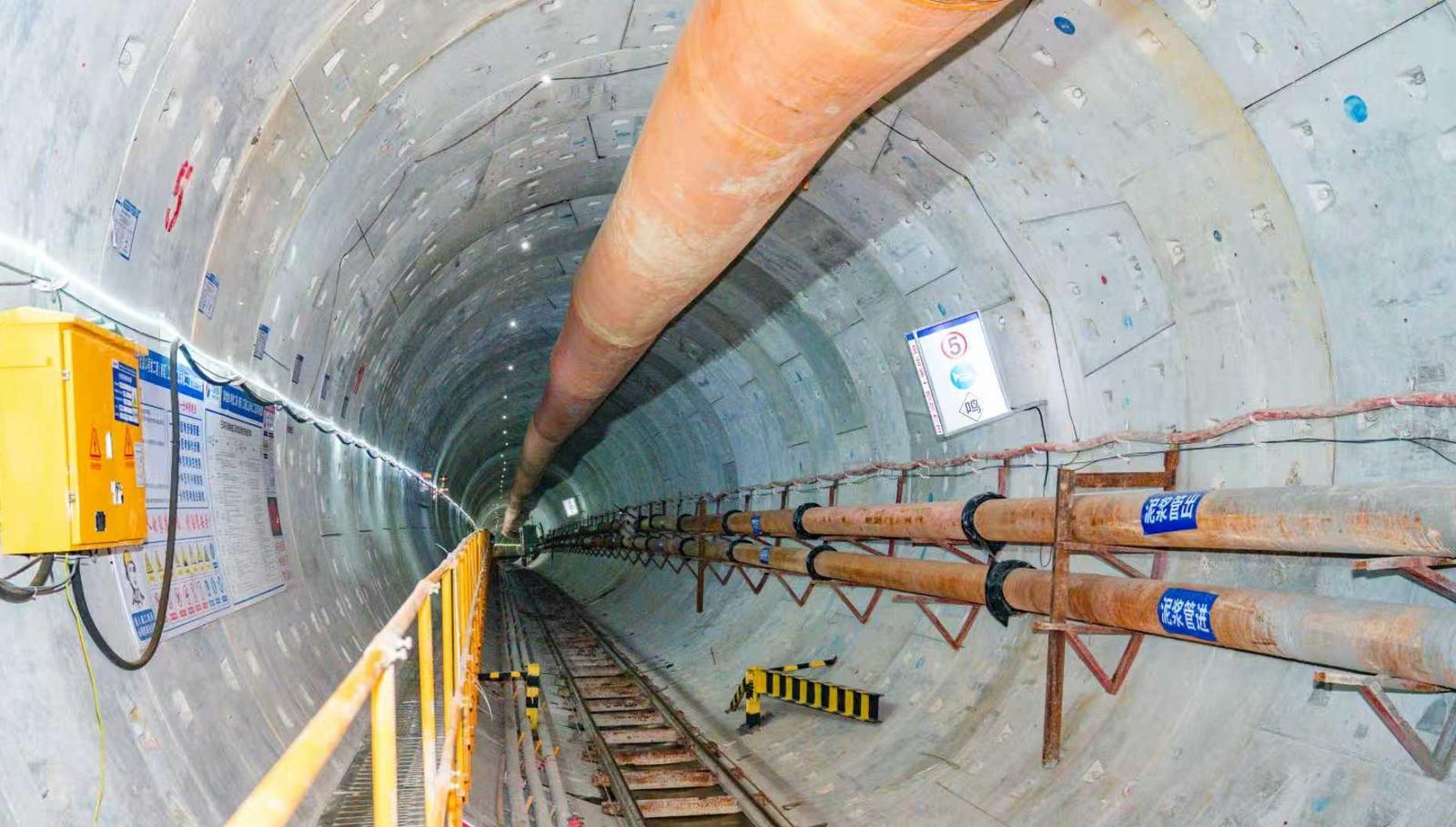 建设加速！地铁13号线二期（南延）工程日出剧场站右线盾构贯通