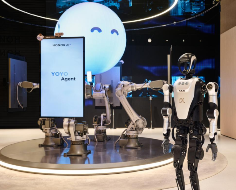 深圳这4家全球科技首店陆续开业 体验触手可及的未来