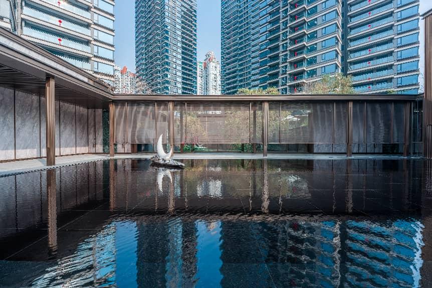 龙湖提前偿清85亿元银团贷，2026年轻装上阵深耕大湾区