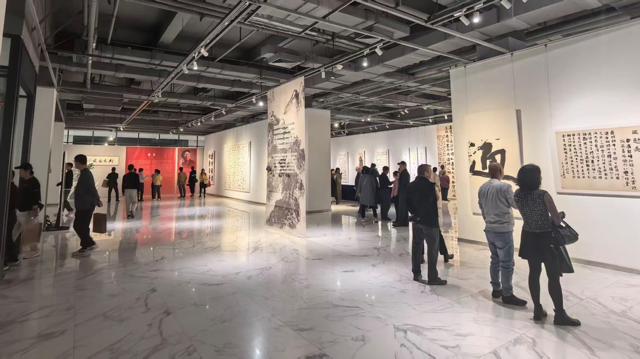 斯文在兹映初心，八旬艺术家张琦书画展在宝安盛大启幕