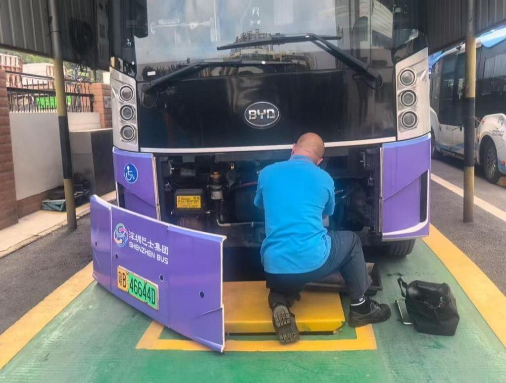 党建+安全！松坪山车队人防技防并举，筑牢安全“双防线”