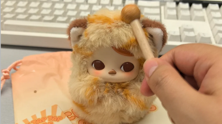 消费观察｜敲开“情绪经济”大门：电子木鱼为何在深圳“打工人”工位爆火？