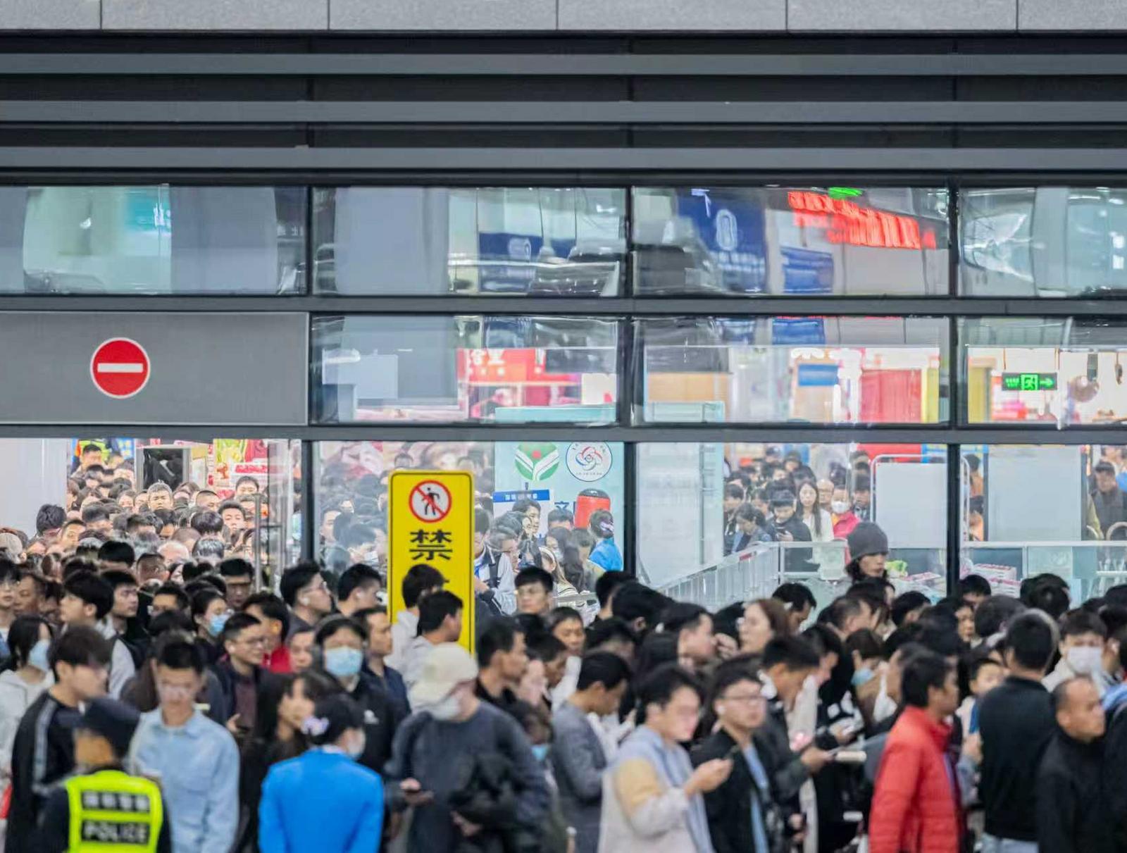 2026春运期间深圳地铁延长运营时间 部分线路提前载客服务