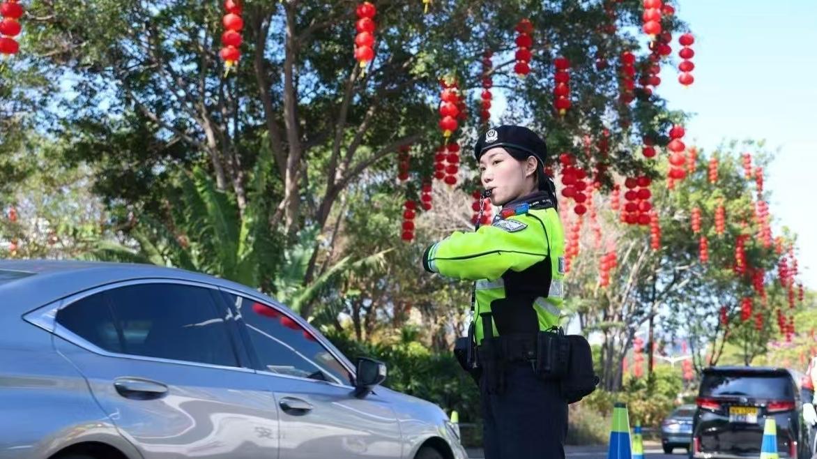 ​全时在岗换来万家团圆 深圳公安多措并举确保春节平稳有序喜庆祥和