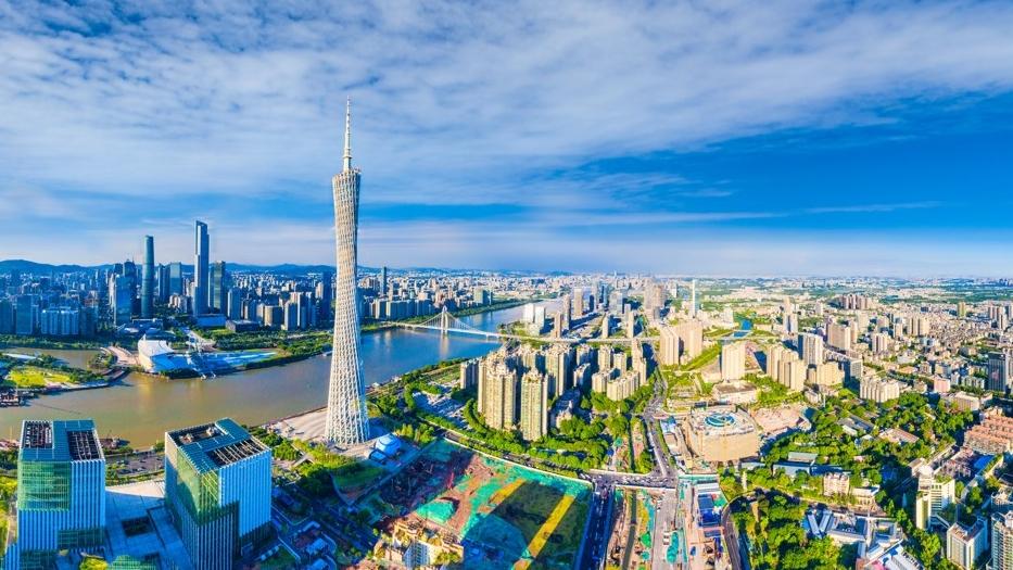广东代表团举行第一次新闻发布会