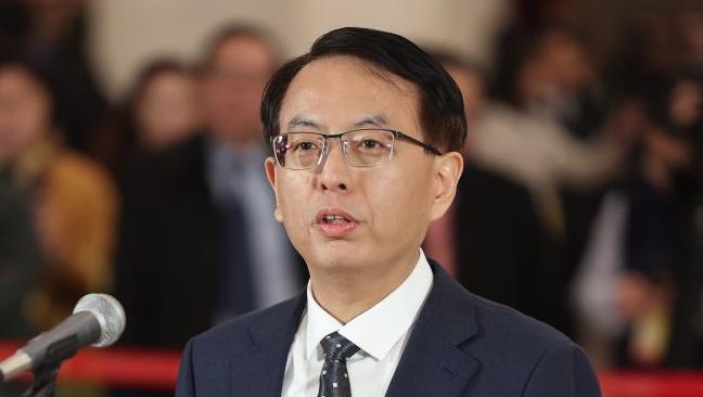 委员通道丨蒋鹏举：“苏超”破圈是我国建设体育强国的鲜活侧影