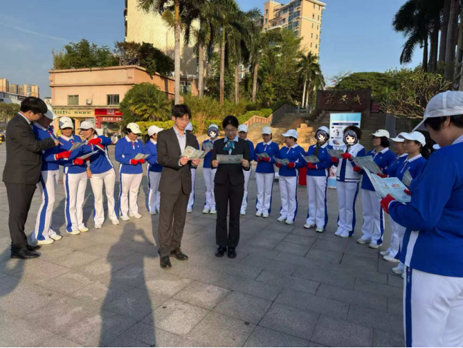 LPL夏季赛揭幕战今日打响 6月7日首发名单正式公布 