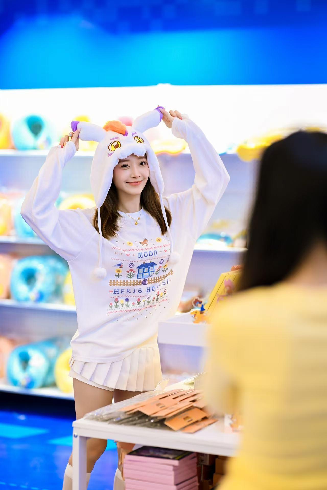 91b98f21396095b51b6b28a0511c4a79.jpg