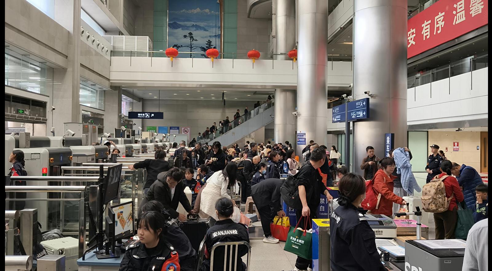 4月15日起深圳铁路实施新运行图 环线加密、梅汕线运能增超四成