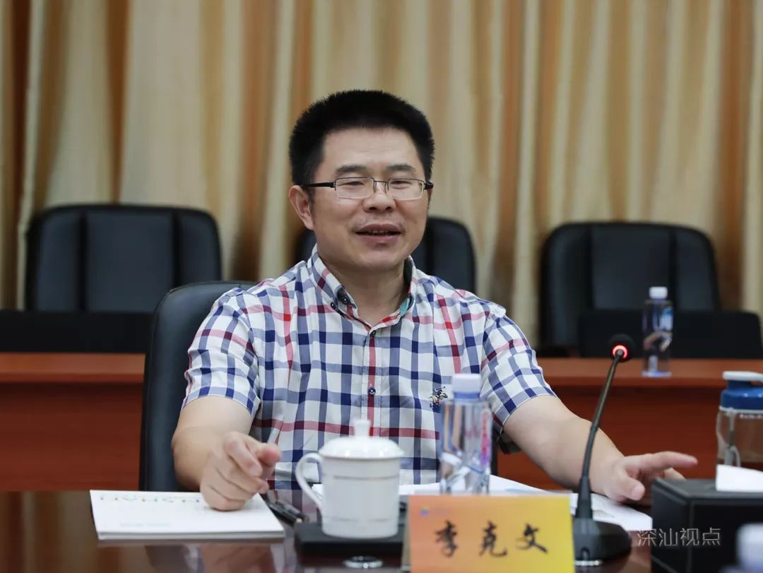 座谈中,李克文表示,省高速按照省政府及省交通厅的指示精神,正加快