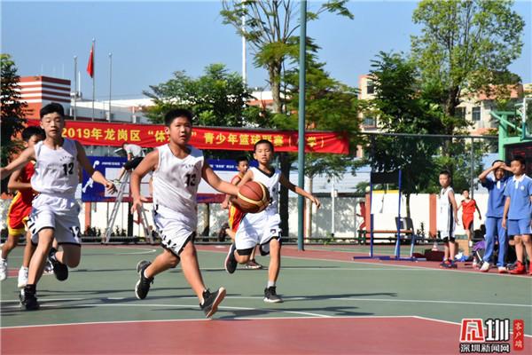 400名小球员角逐龙岗“体彩杯”青少年篮球联赛