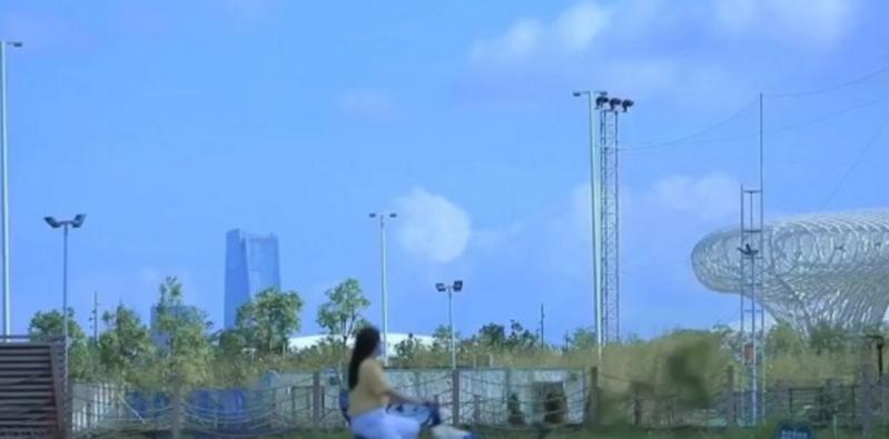 【小康·微视频|靓】想和你一起，路过每一片深圳“宝安蓝”