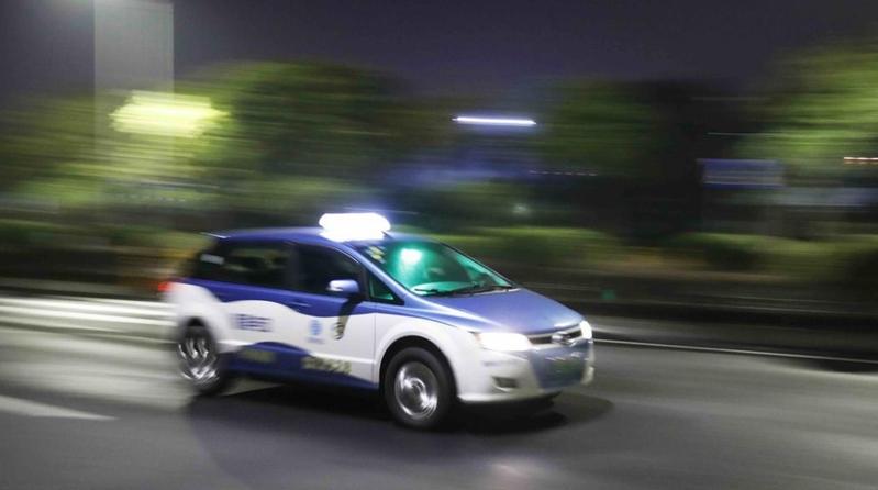 【小康·摄影】深圳出租车司机艾建永：15年在路上只为给家人更好生活