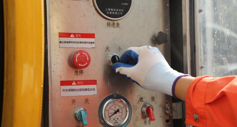 【榜样力量】深圳大鹏新区排水人：800公里“地下脉络”的守护者