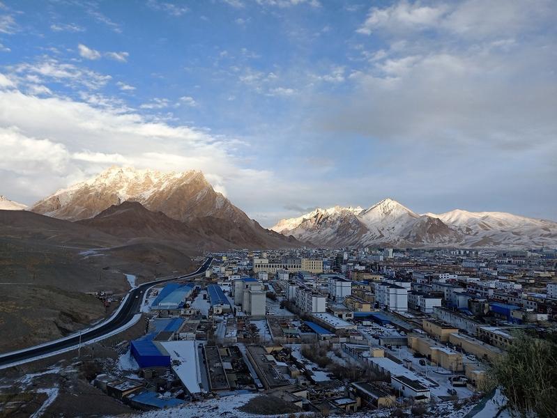 【身边的感动】深圳党员律师在最高冷的地方，做最温暖的事