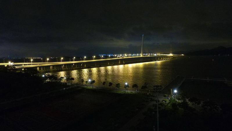 【大美深圳】夜幕下的深圳湾