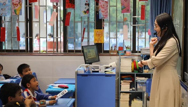 深新早点｜深圳义务教育阶段公办学校100%开展了课后服务，9月起民办学校也将全面开展