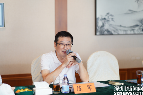 会上,工商联界别委员工作站站长,百盈(深圳)集团有限公司执行董事周晨