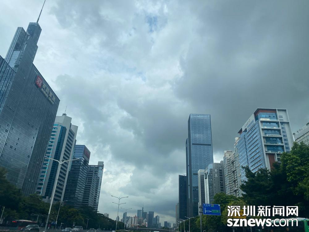 台风蓝色预警信号生效中 深圳未来3天都是雨雨雨